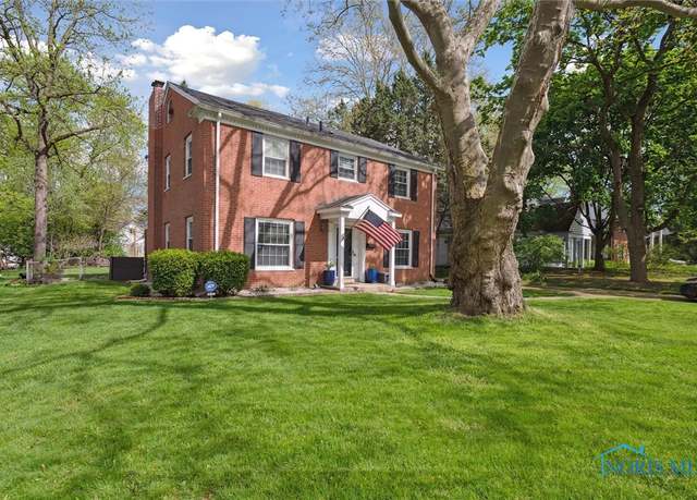 Property at 2222 Talmadge Rd, Ottawa Hills, OH 43606, 4 beds, 2.5 baths