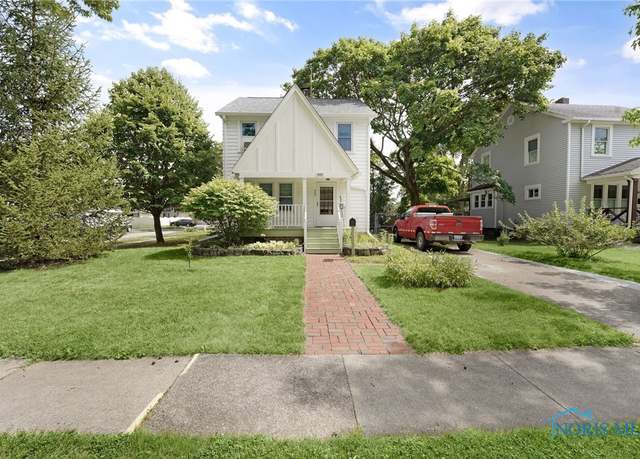 Property at 602 W John St, Maumee, OH 43537, 4 beds, 2 baths