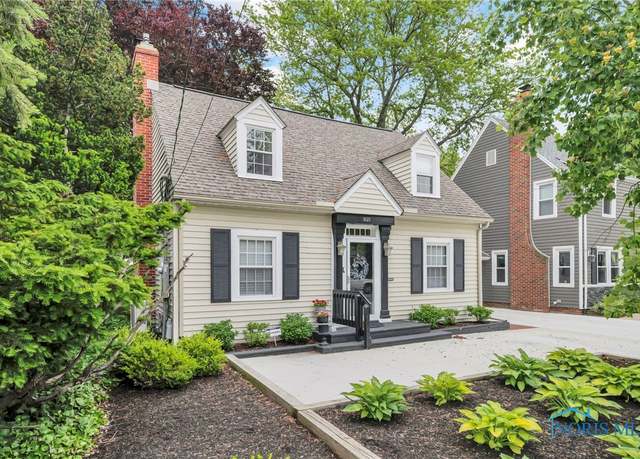 Property at 502 River Rd, Maumee, OH 43537, 3 beds, 1.5 baths