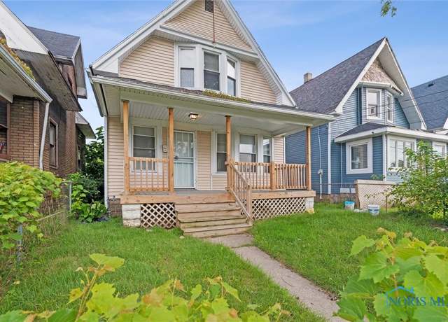 Property at 3214 Maplewood Ave, Toledo, OH 43610, 3 beds, 1 bath