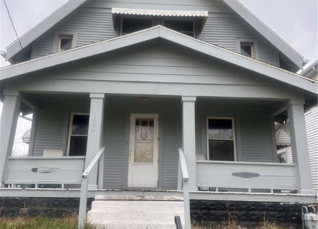 Property at 1054 Hamilton St, Toledo, OH 43607, 4 beds, 1 bath