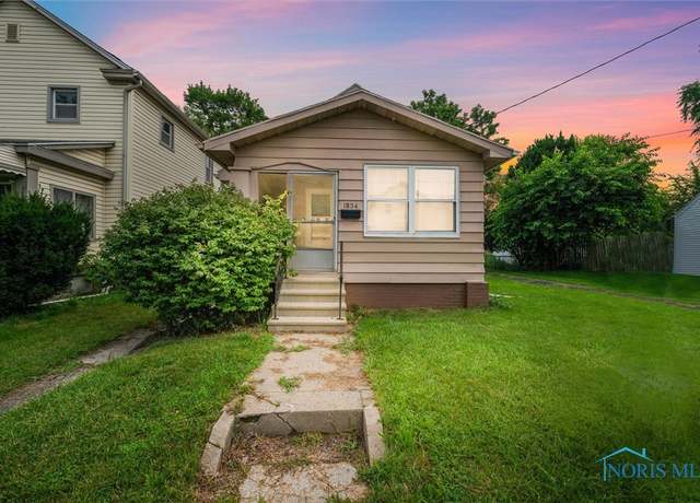 Property at 1834 Barrows St, Toledo, OH 43613, 2 beds, 1 bath