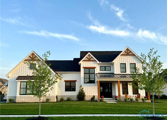 Property at 9305 Bowman Farms Ln, Sylvania, OH 43560, 5 beds, 3.5 baths