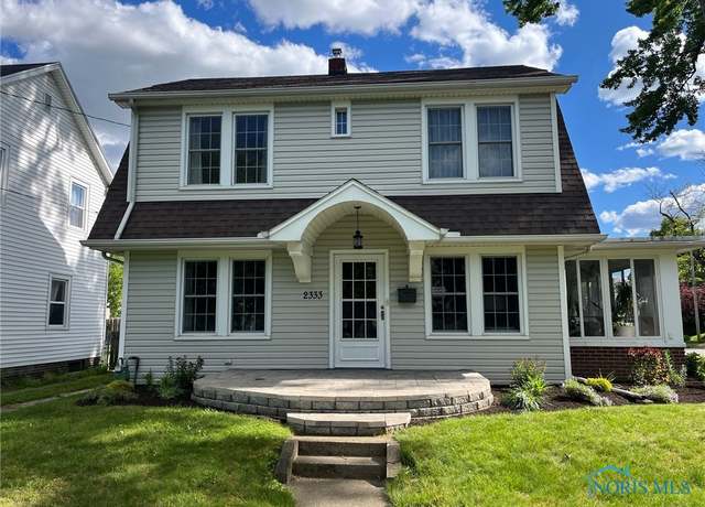 Property at 2333 Westbrook Dr, Toledo, OH 43613, 3 beds, 2 baths