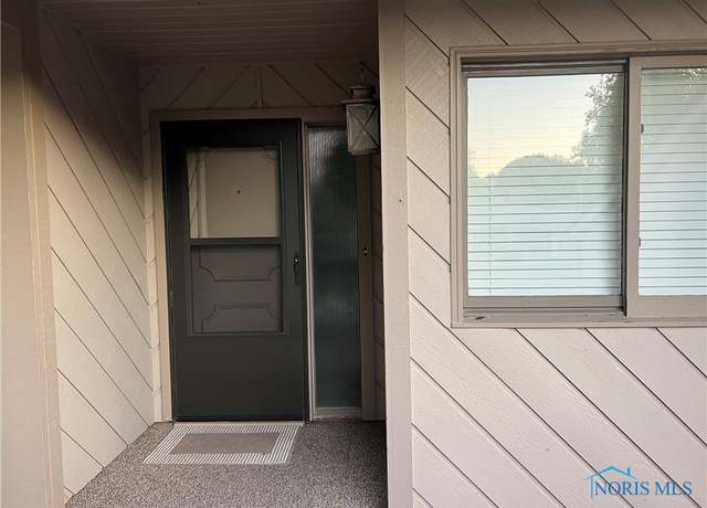 Property at 3305 N Stonehouse Dr #7, Port Clinton, OH 43452, 3 beds, 2 baths