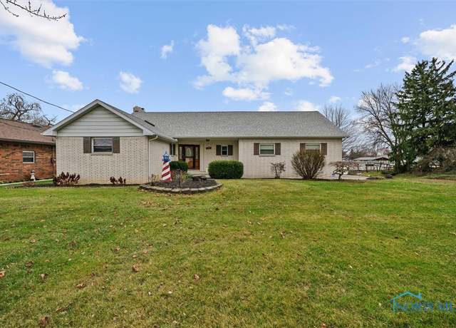 Property at 2560 Shoreland Ave, Toledo, OH 43611, 4 beds, 2.5 baths