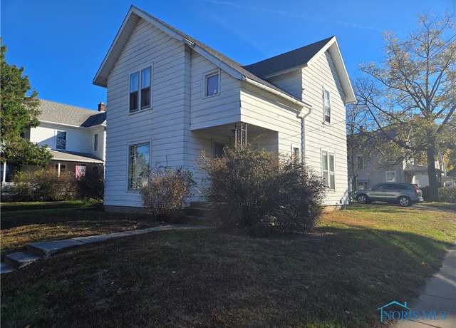 Property at 502 N Prospect St, Bowling Green, OH 43402, 4 beds, 3 baths