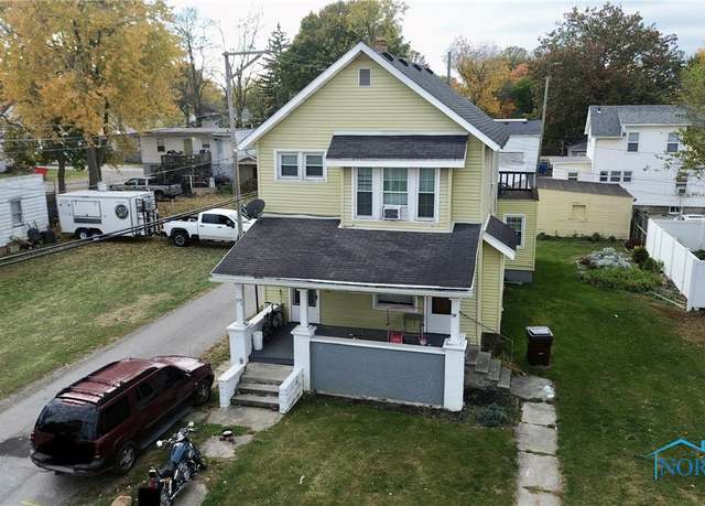Property at 514 Liberty St, Findlay, OH 45840, 4 beds, 2 baths