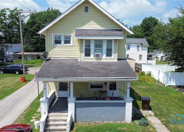 Property at 514 Liberty St, Findlay, OH 45840, 4 beds, 2 baths