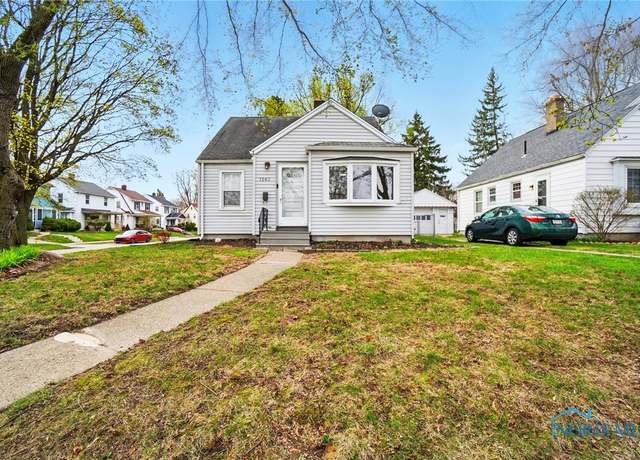 Property at 1563 Crestwood Rd, Toledo, OH 43612, 3 beds, 1 bath