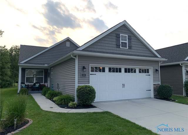 Property at 2001 Fieldbrook Dr, Toledo, OH 43615, 2 beds, 2 baths