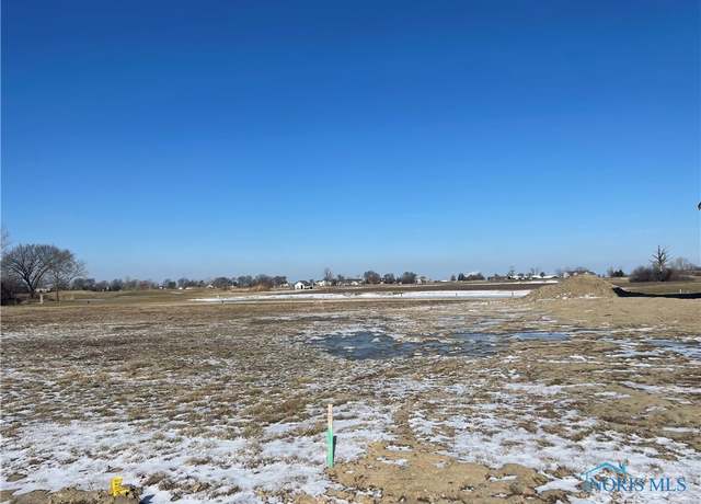 Property at 5407 Eagles Landing Dr, Oregon, OH 43616
