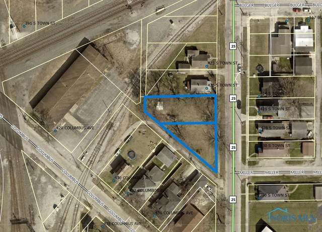 Property at 429 S Town St, Fostoria, OH 44830