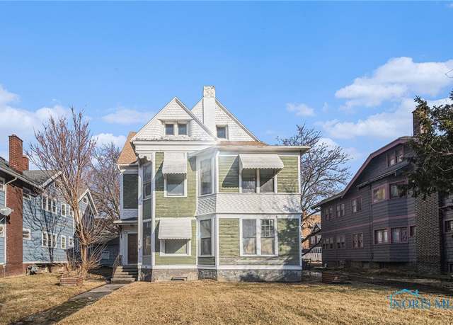 Property at 2618 Collingwood Blvd, Toledo, OH 43610, 10 beds, 5 baths