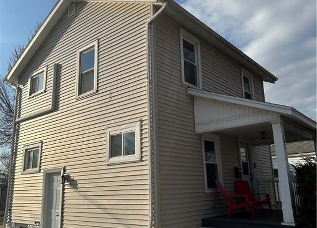 Property at 919 S Main St, Fostoria, OH 44830, 3 beds, 2 baths