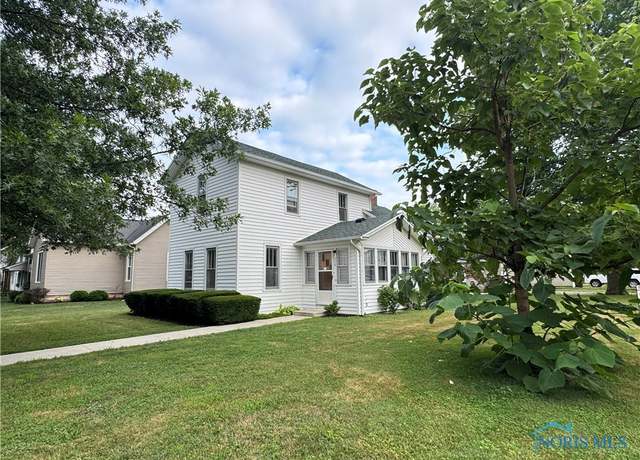 Property at 219 Bond St, Pemberville, OH 43450, 3 beds, 1 bath