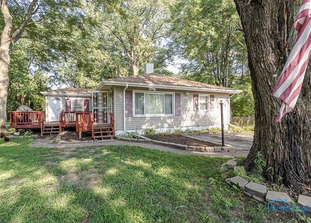 Property at 502 N Holland Sylvania Rd, Toledo, OH 43615, 2 beds, 1 bath