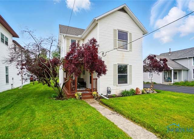 Property at 404 W Yates Ave, Findlay, OH 45840, 3 beds, 2 baths