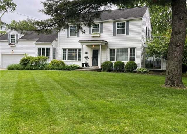 Property at 849 Wallace Ave, Bowling Green, OH 43402, 3 beds, 3 baths
