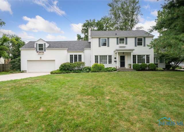 Property at 849 Wallace Ave, Bowling Green, OH 43402, 4 beds, 2.5 baths