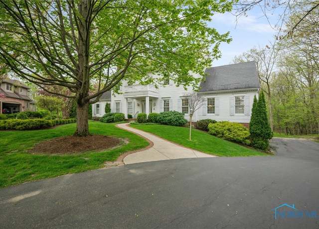 Property at 14645 Deerwood Ct, Perrysburg, OH 43551, 4 beds, 5.5 baths