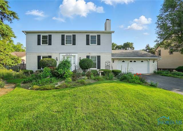 Property at 6654 Pilliod Rd, Holland, OH 43528, 4 beds, 2.5 baths