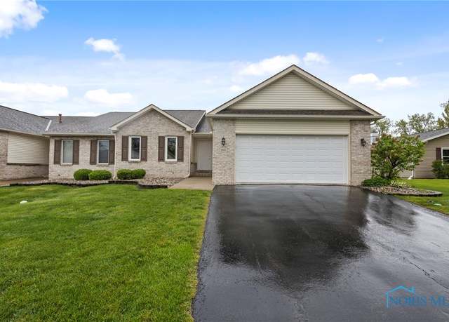 Property at 2512 Villa West Dr, Findlay, OH 45840, 3 beds, 2 baths