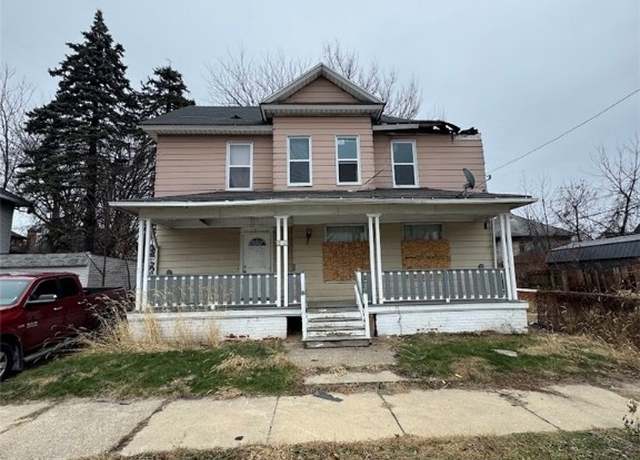 Property at 51 Garfield Pl, Toledo, OH 43605, 4 beds, 1 bath