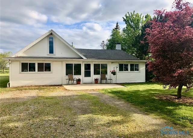 Property at 5151 Keller Rd, Walbridge, OH 43465, 4 beds, 1.5 baths