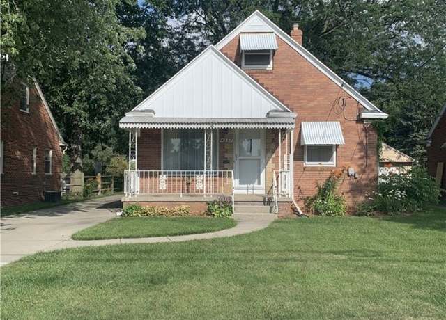 Property at 4357 S Detroit Ave, Toledo, OH 43614, 3 beds, 2 baths
