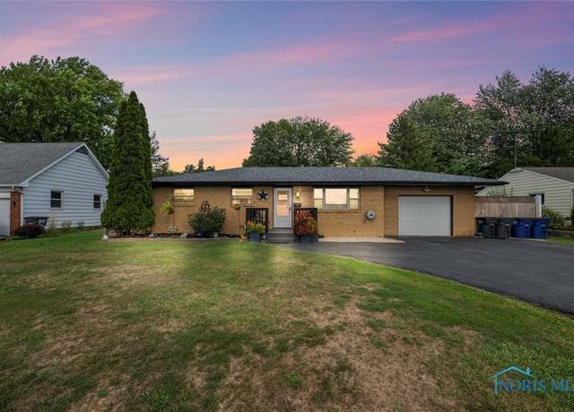 Property at 2451 Eastgate Rd, Toledo, OH 43614, 3 beds, 1 bath