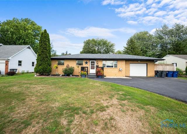 Property at 2451 Eastgate Rd, Toledo, OH 43614, 3 beds, 1 bath