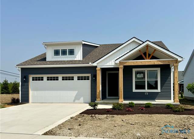 Property at 5017 Easton Dr, Oregon, OH 43616, 2 beds, 2 baths