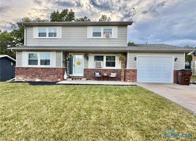 Property at 220 Ruth Ann Dr, Defiance, OH 43512, 3 beds, 1.5 baths