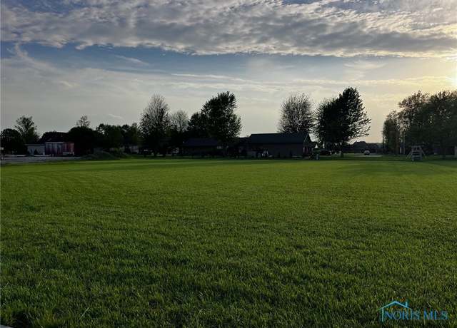 Property at 718 Brookstone Dr, Kalida, OH 45875