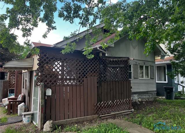 Property at 531 E Park St, Toledo, OH 43608, 2 beds, 1 bath
