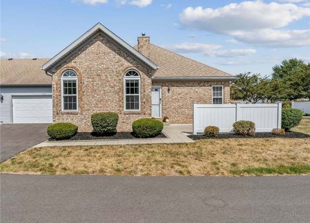 Property at 2252 Fox Run Circle Cir, Findlay, OH 45840, 2 beds, 2 baths