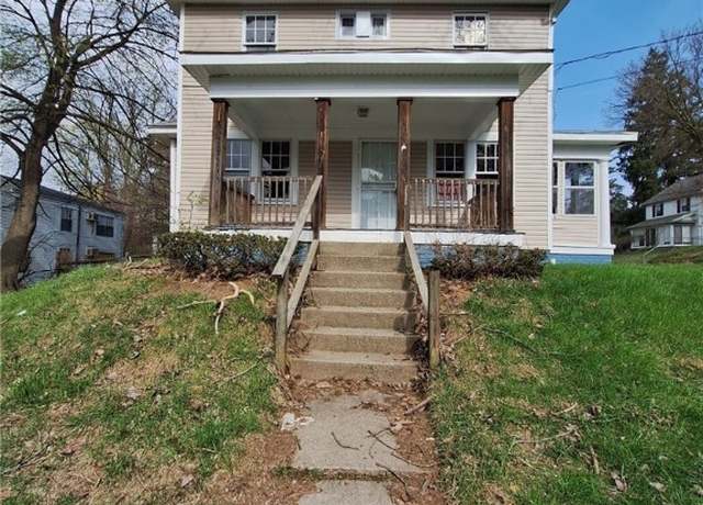 Property at 2334 Torrey Hill Dr, Toledo, OH 43606, 3 beds, 1 bath