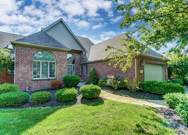 Property at 5 Callander Ct, Perrysburg, OH 43551, 3 beds, 2.5 baths