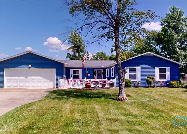 Property at 17 Adams Dr, Fremont, OH 43420, 3 beds, 2.5 baths