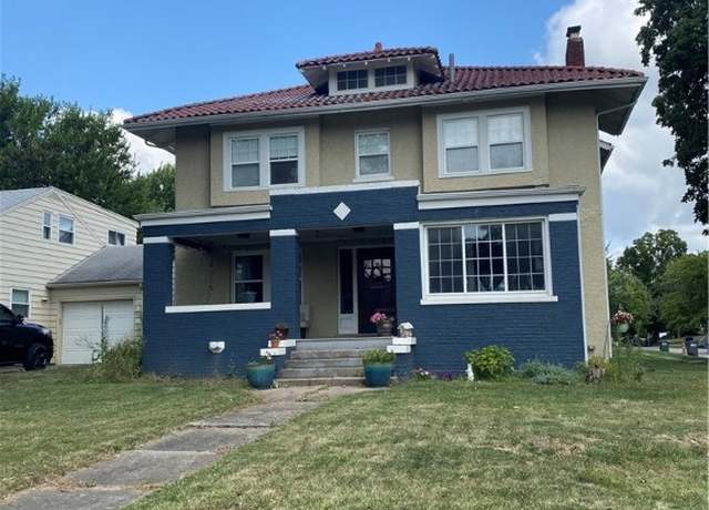 Property at 1850 Glendale Ave, Toledo, OH 43614, 3 beds, 2.5 baths