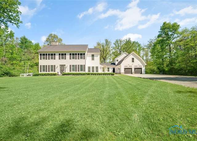 Property at 8740 Dorr St, Toledo, OH 43617, 6 beds, 5 baths