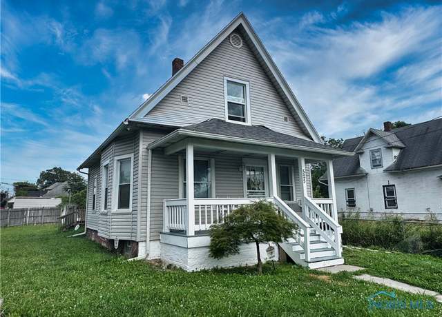 Property at 525 Yondota St, Toledo, OH 43605, 2 beds, 1.5 baths
