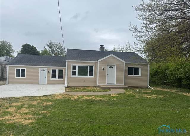 Property at 5036 Navarre Ave, Oregon, OH 43616, 4 beds, 2 baths