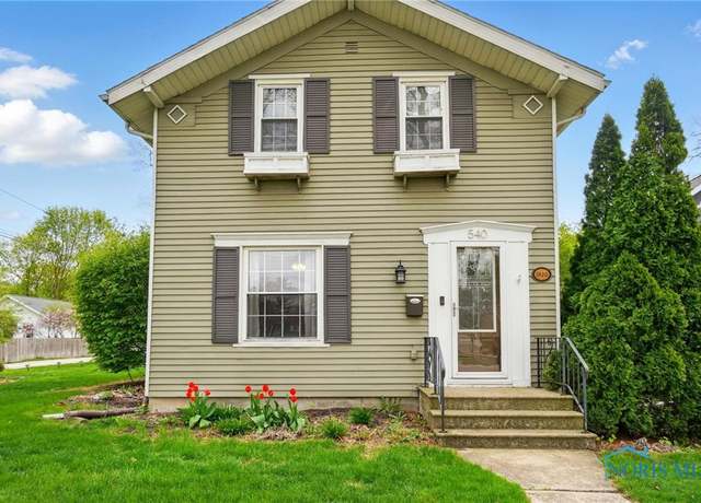 Property at 540 E Indiana Ave, Perrysburg, OH 43551, 3 beds, 2 baths