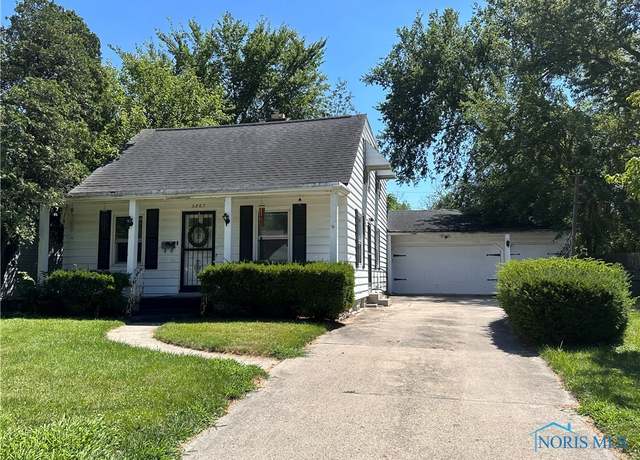 Property at 3207 Inverness Ave, Toledo, OH 43607, 3 beds, 2 baths
