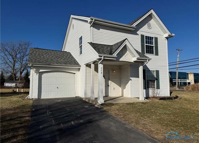 Property at 950 Valerian Ct, Toledo, OH 43615, 4 beds, 2.5 baths