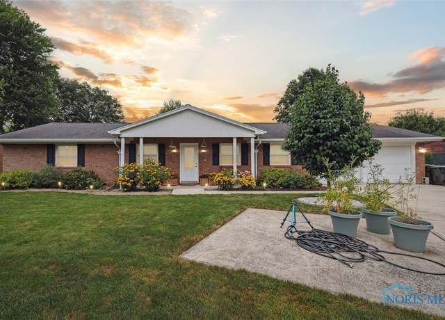 Property at 1549 Marcelle Ave, Findlay, OH 45840, 3 beds, 2 baths