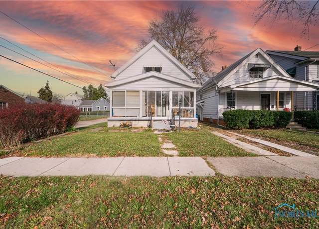 Property at 417 E Pearl St, Toledo, OH 43608, 3 beds, 1.5 baths