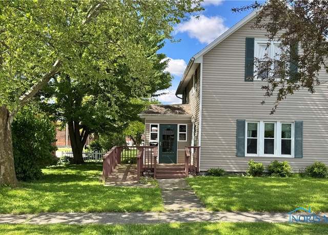 Property at 108 E Maple St, Deshler, OH 43516, 3 beds, 1 bath
